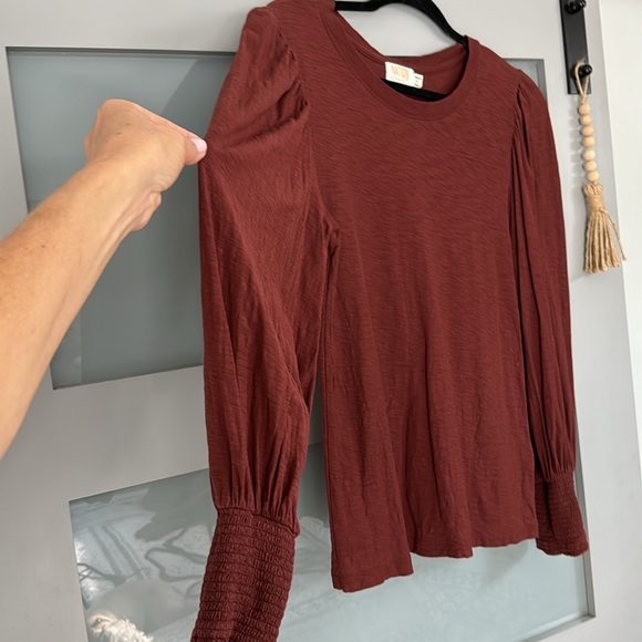 Nation LTD puff sleeve top - Picture 2 of 4